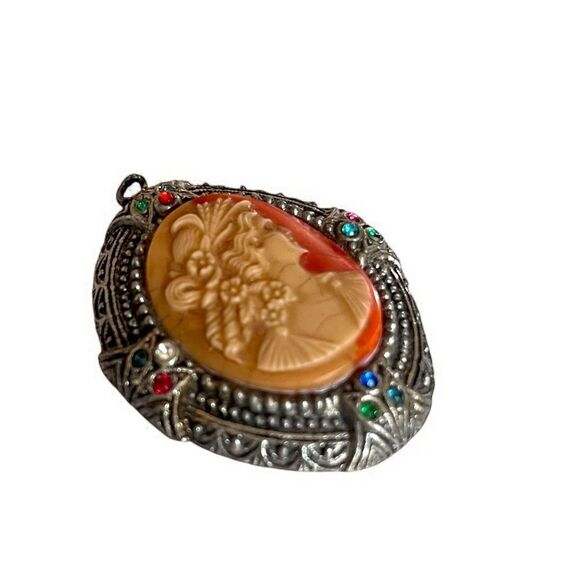 Vintage Cameo Locket Pendant - Picture 3 of 6